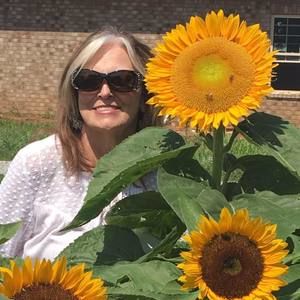 Meet your Posher, Carol